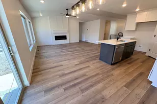 91 S 400 W, Kaysville, UT 84037 - Photo 5