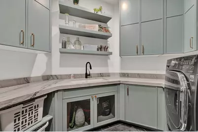 8122 S Willow Cv, Cottonwood Heights, UT 84093 - Photo 43