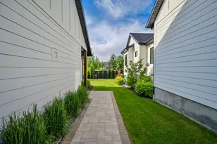 8122 S Willow Cv, Cottonwood Heights, UT 84093 - Photo 27