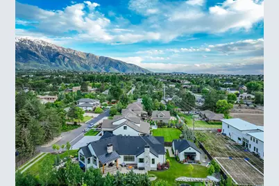 8122 S Willow Cv, Cottonwood Heights, UT 84093 - Photo 5