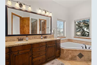 946 S Meadow Lark Ln E, Huntsville, UT 84317 - Photo 41