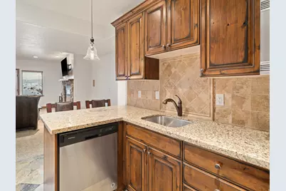 946 S Meadow Lark Ln E, Huntsville, UT 84317 - Photo 57