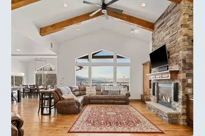 946 S Meadow Lark Ln E, Huntsville, UT 84317 - Photo 15