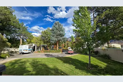 11077 S Susan Dr E, Sandy, UT 84092 - Photo 7