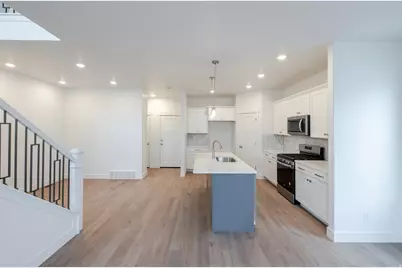 806 N Danvers Dr #671, Saratoga Springs, UT 84045 - Photo 7