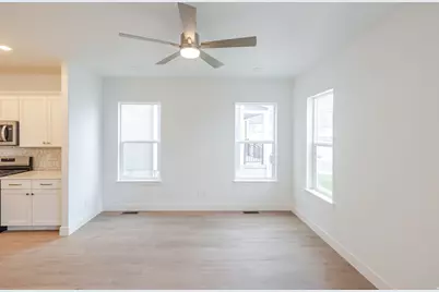 806 N Danvers Dr #671, Saratoga Springs, UT 84045 - Photo 5