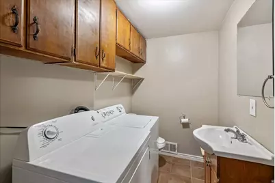 2091 W 6200 S, Taylorsville, UT 84129 - Photo 21