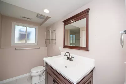 1183 N 200 E, Layton, UT 84041 - Photo 21