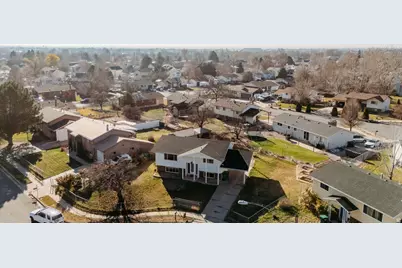 1183 N 200 E, Layton, UT 84041 - Photo 3