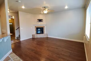 1238 N Baycrest Dr E, Saratoga Springs, UT 84045 - Photo 7