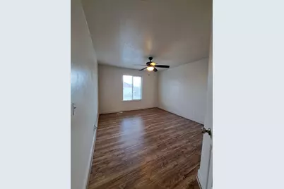 1238 N Baycrest Dr E, Saratoga Springs, UT 84045 - Photo 15