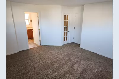 1031 W Foxglove Dr S, Taylorsville, UT 84123 - Photo 11