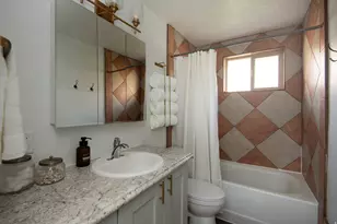 215 S 1300 E, Pleasant Grove, UT 84062 - Photo 23