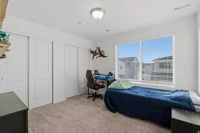 1596 W Parkview Dr, Syracuse, UT 84075 - Photo 21