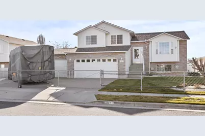 3077 W 4650 S, Roy, UT 84067 - Photo 3