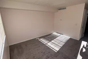 556 N Fairfield Rd, Layton, UT 84041 - Photo 9