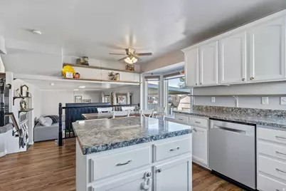4224 W 5850 S, Roy, UT 84067 - Photo 7