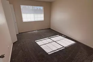 556 N Fairfield Rd, Layton, UT 84041 - Photo 9