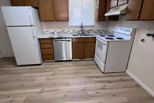 556 N Fairfield Rd, Layton, UT 84041 - Photo 3