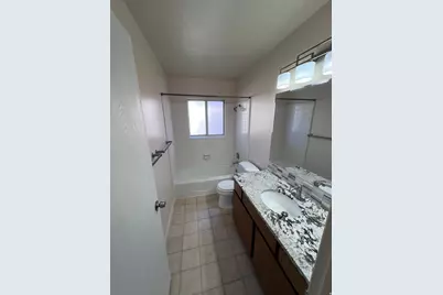 556 N Fairfield Rd #D4, Layton, UT 84041 - Photo 7