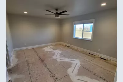262 N 300 W, Preston, ID 83263 - Photo 13