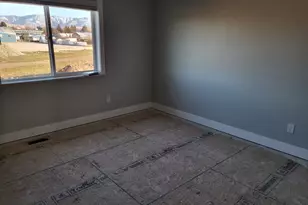 262 N 300 W, Preston, ID 83263 - Photo 17