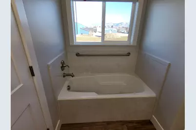 262 N 300 W, Preston, ID 83263 - Photo 13