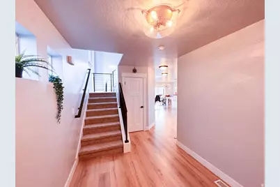 977 W Brennan St, Bluffdale, UT 84065 - Photo 3