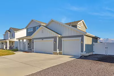 6052 S 4275 W, Roy, UT 84067 - Photo 3