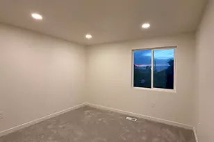 7191 S Cypress Way, Cottonwood Heights, UT 84121 - Photo 13