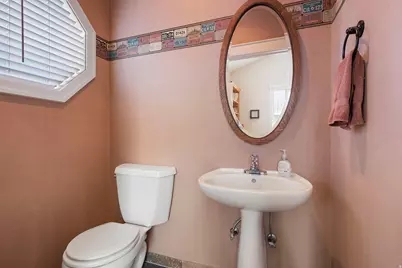 8494 S 700 E, Sandy, UT 84070 - Photo 15