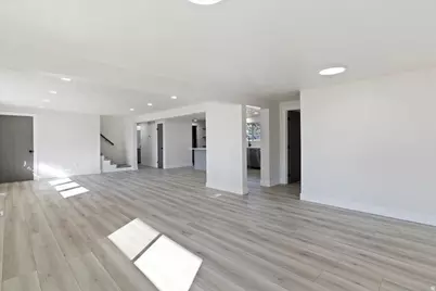 19 E North Canyon Rd, Bountiful, UT 84010 - Photo 7