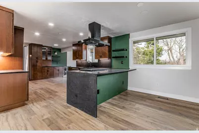 3269 E Germania Cir, Cottonwood Heights, UT 84093 - Photo 7