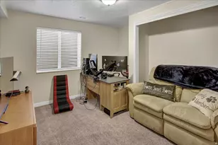 1450 S 400 E, Kaysville, UT 84037 - Photo 23