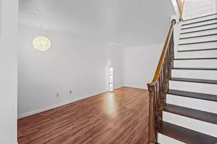 269 W Park Ln, Centerville, UT 84014 - Photo 5