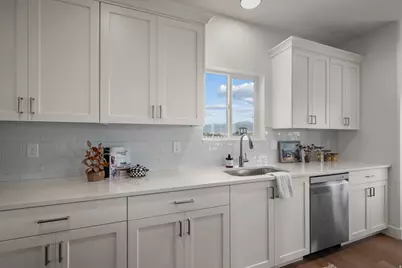 2166 S 4520 W, Taylor, UT 84401 - Photo 7