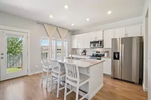 4453 E Hurstbourne Dr, Eagle Mountain, UT 84005 - Photo 9