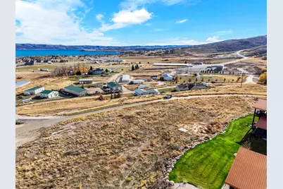 531 W Belle Dr, Garden City, UT 84028 - Photo 9