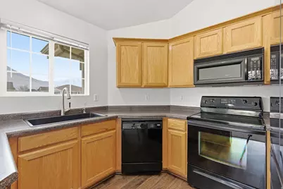 1212 W Spencer Rd N #301, Pleasant Grove, UT 84062 - Photo 11