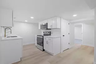 1039 S 1300 E, Salt Lake City, UT 84105 - Photo 23