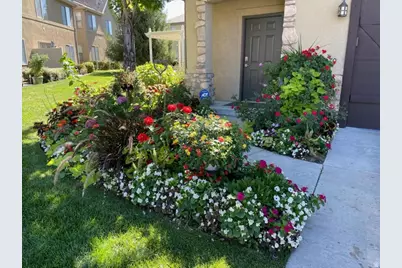 970 E Tuscan Park Ln S, Midvale, UT 84047 - Photo 3