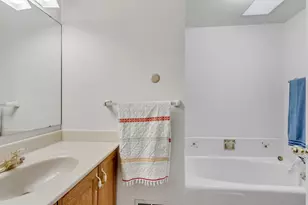 7211 S Cypress Way, Cottonwood Heights, UT 84121 - Photo 15