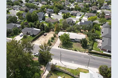 1421 N Main St, Centerville, UT 84014 - Photo 3