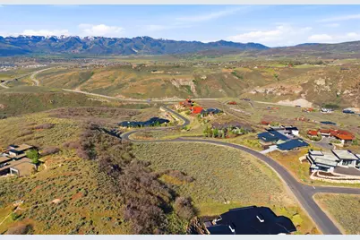 2562 E Canyon Gate Rd #1, Park City, UT 84098 - Photo 7