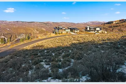 2562 E Canyon Gate Rd #1, Park City, UT 84098 - Photo 15