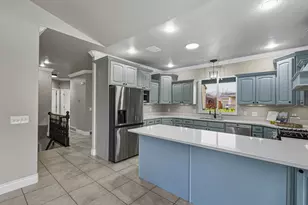 11541 S Harvest Crest Way W, South Jordan, UT 84009 - Photo 5