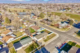 648 W 2200 N, Clinton, UT 84015 - Photo 21