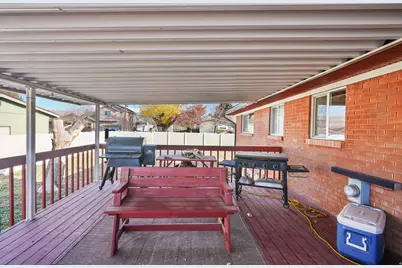 648 W 2200 N, Clinton, UT 84015 - Photo 13