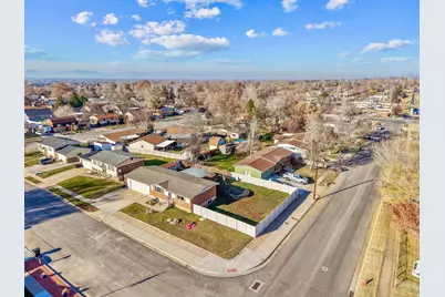 648 W 2200 N, Clinton, UT 84015 - Photo 19