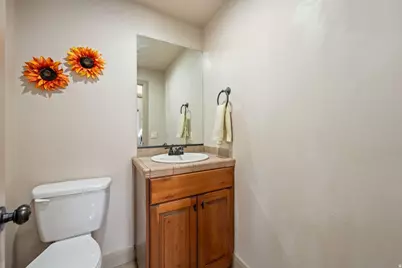 2553 S 2070 Cir E, Saint George, UT 84790 - Photo 29